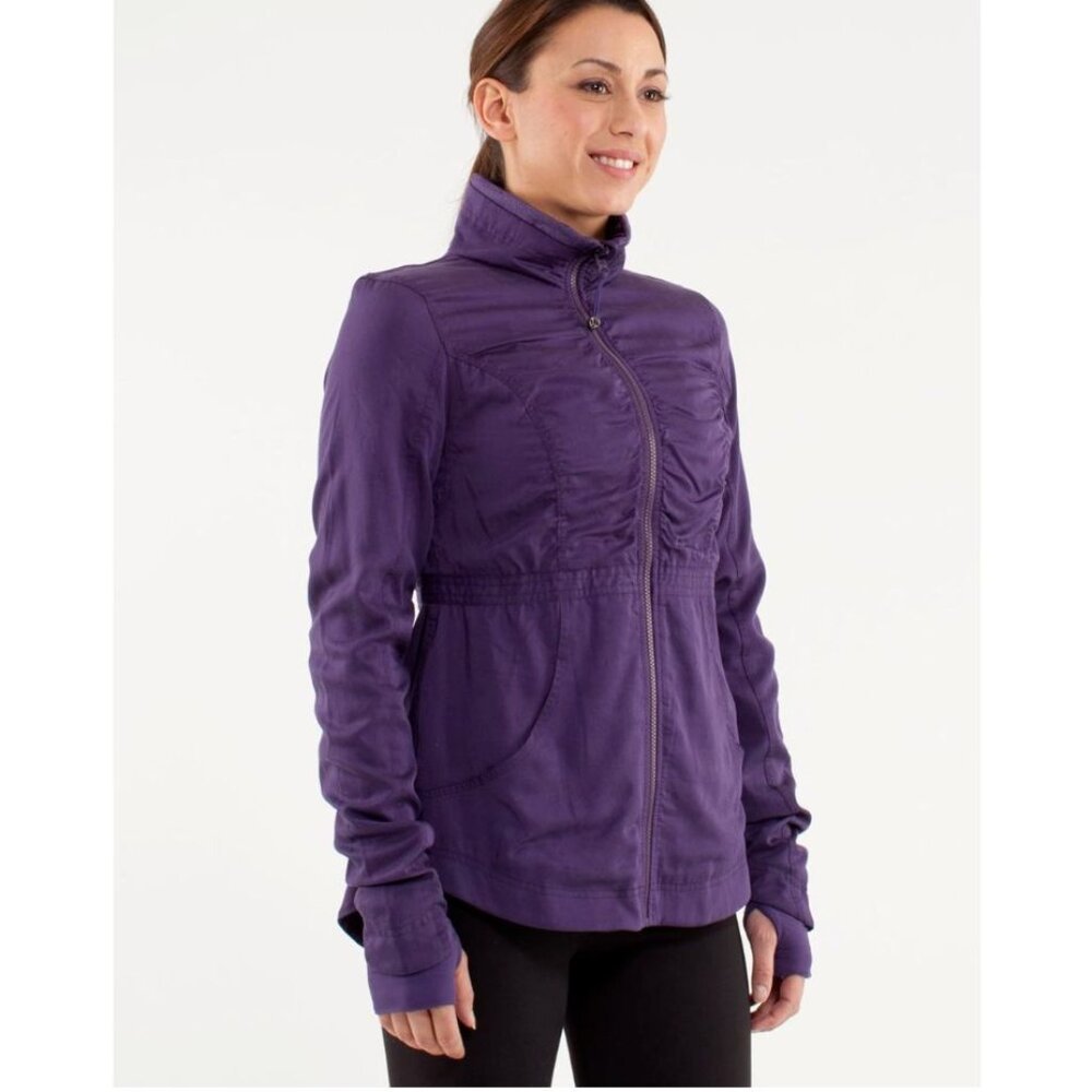 Lululemon Inner Peace Jacket Purple Concord Grape Size 6 Reversible Full Zip‎